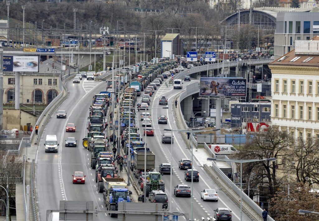 Blokáda Prahy, jakou svět neviděl a Vondrovy citáty z dopisu, který nikdy nečetl | Deník TO