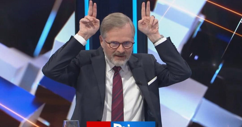 Premiér je klaun a klaun je premiérem | Deník TO