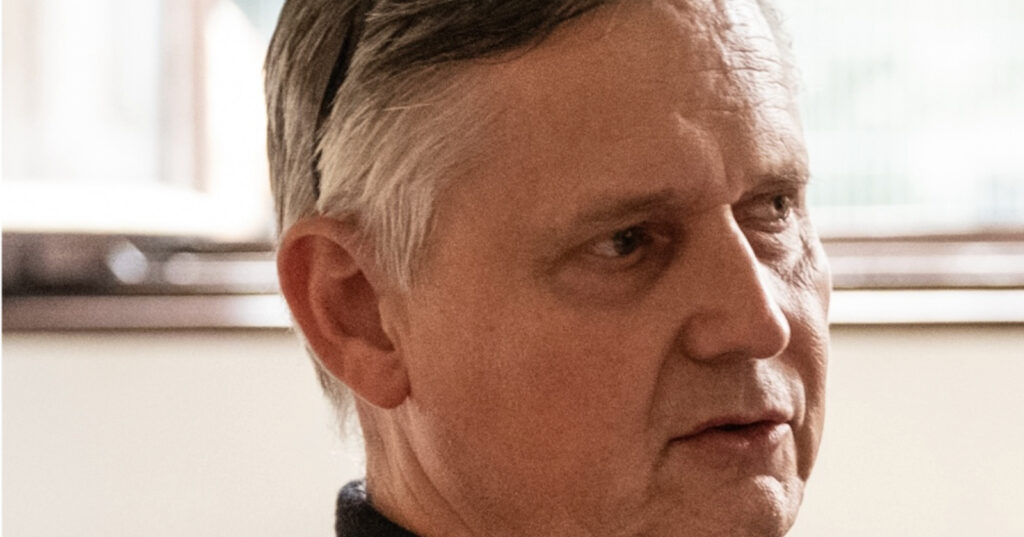 Imunolog Drbal, který se stavěl proti „vědeckému konsenzu“ v době pandemie, dostal vyhazov z Přírodovědecké fakulty | Deník TO
