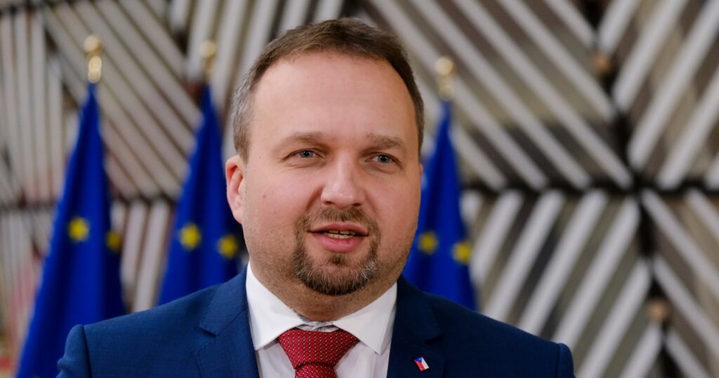 Popletený populista Jurečka rozehrává poker s veřejnými penězi | Deník TO
