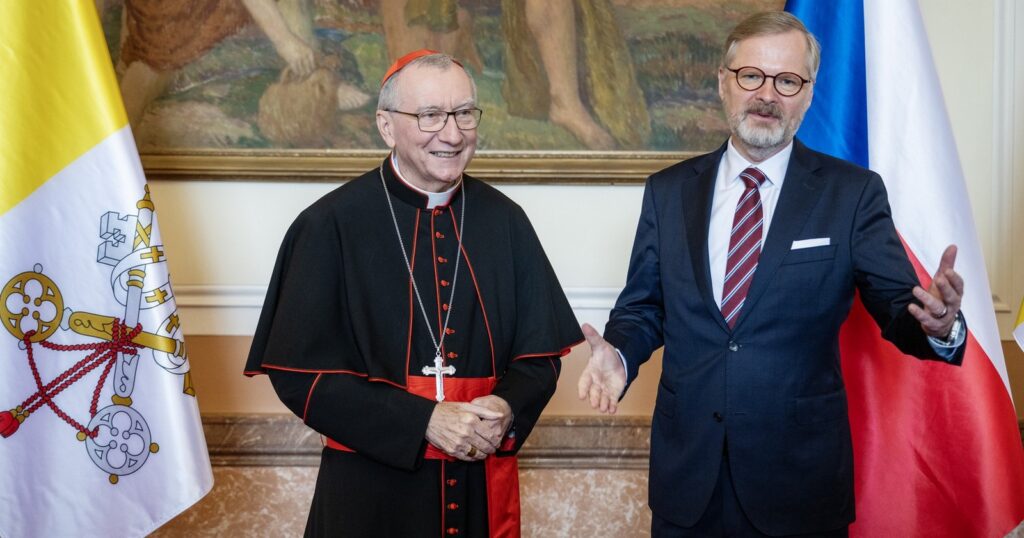 Premiér Petr Fiala přijal vatikánského státního sekretáře, kardinála Pietra Parolina