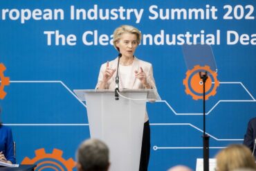 Předsedkyně Evropské komise Ursula von der Leyenová na Summitu CID