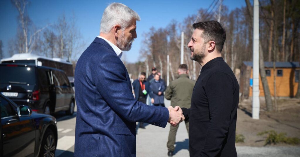 Prezident Pavel chce poslat české vojáky na Ukrajinu | Deník TO