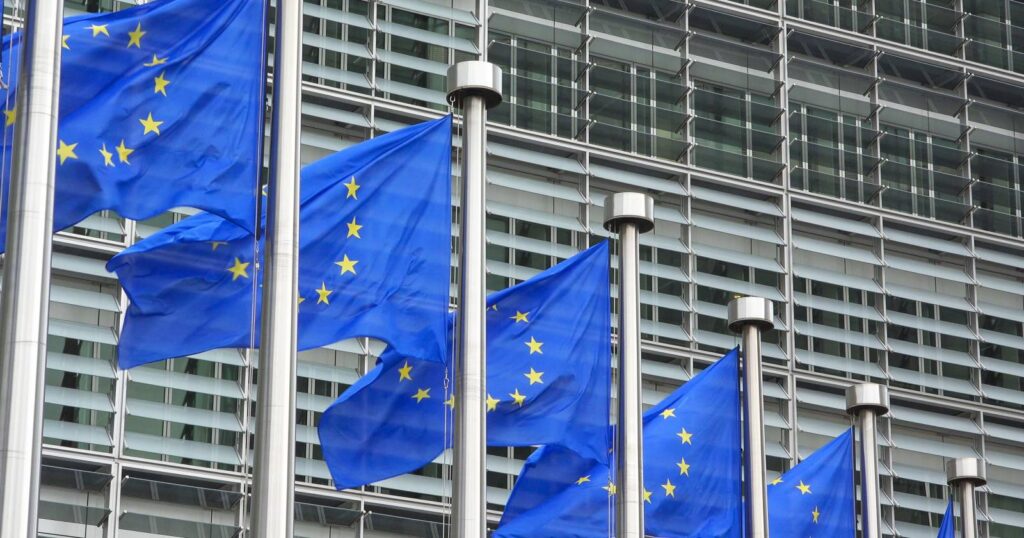 Čím víc dluhů, tím blíže k Evropské federaci | Deník TO