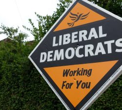 Jeden z mnoha vtipů liberálních demokratů