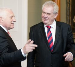 Exprezidenti Václav Klaus a Miloš Zeman