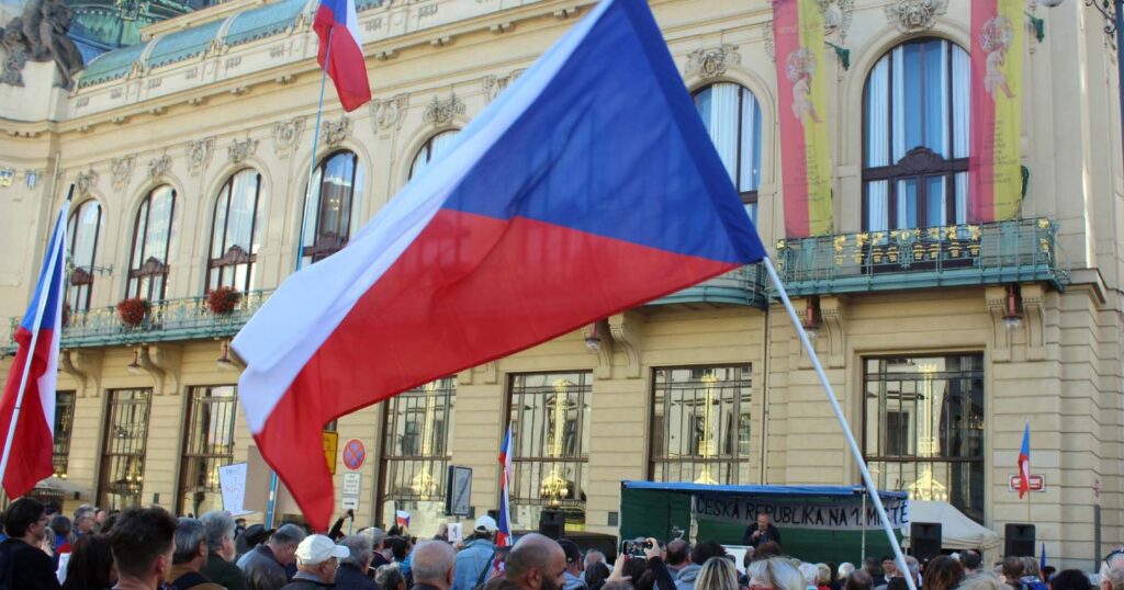 Poučíme se z historie, nebo si ji zopakujeme? | Deník TO