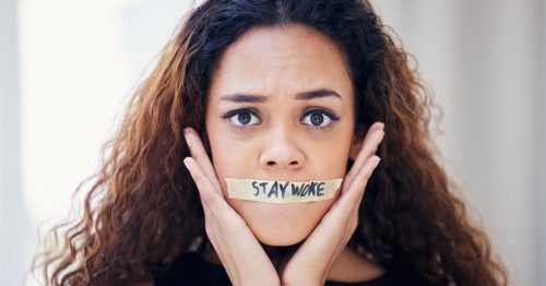 Woke vyklízí pozice - ilustrační foto