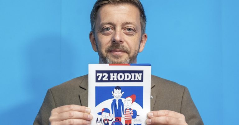 Vít Rakušan představuje příručku 72 hodin