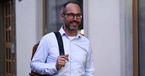 Europoslanec (a věčný student) Jan Farský (STAN)