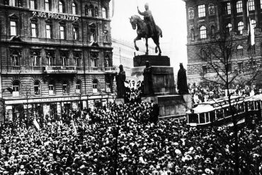 28. říjen 1918 na pražském Václavském náměstí