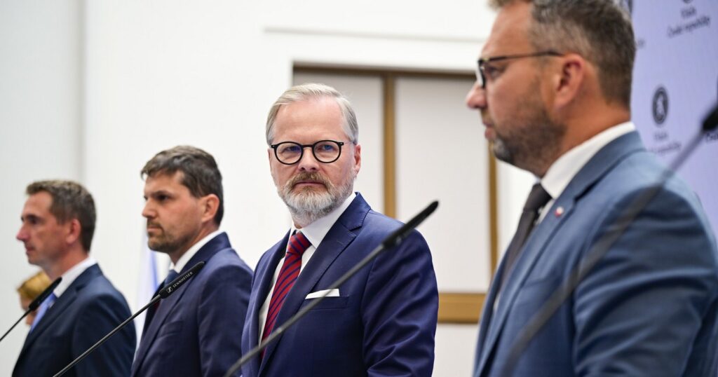 Brněnská vláda světového lídra Fialy se zapíše do dějin jako vláda národní zkázy | Deník TO