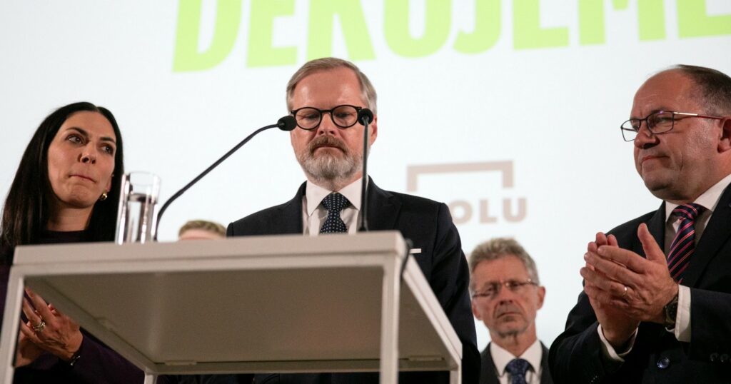 Voliči poslechli Fialu – neskočili na lep prodavačům strachu a vyhnali ho do opozice | Deník TO