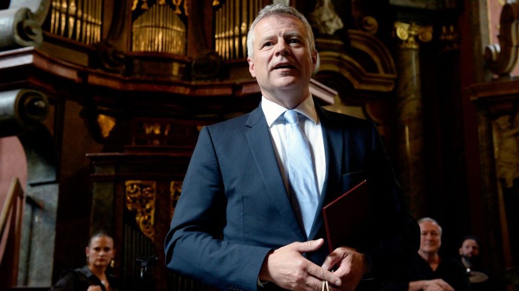 Co jsme se dozvěděli z rozhovoru s Petrem Kolářem o Petru Kolářovi | Deník TO