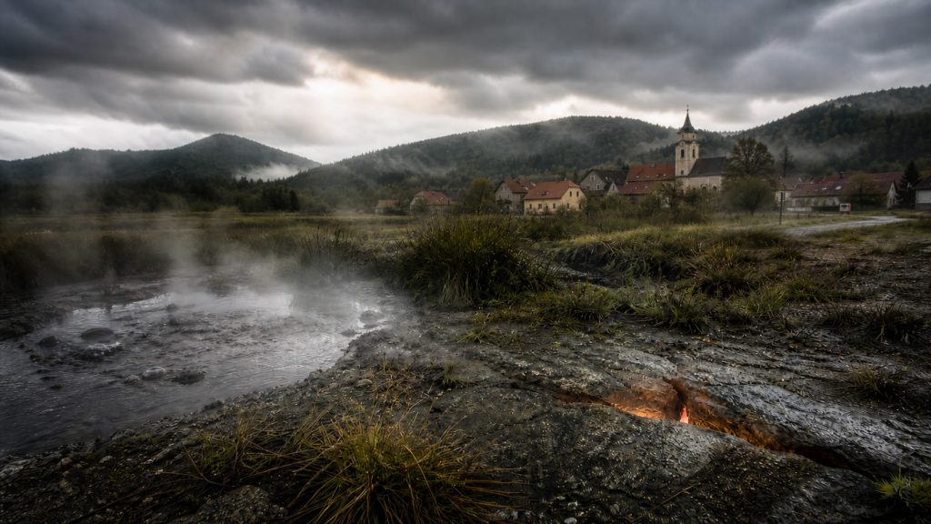 Pod Českem se rodí vulkán: Vědci sledují bublající magma 150 kilometrů od Prahy | Deník TO