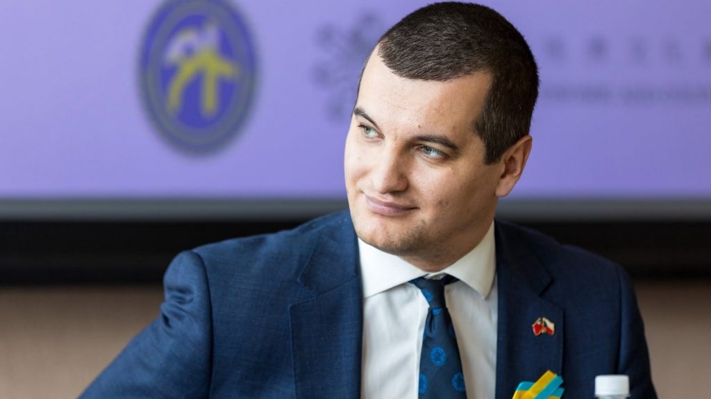 Operace falešná novinářka aneb Jak rehabilitovat Evropské hodnoty? | Deník TO