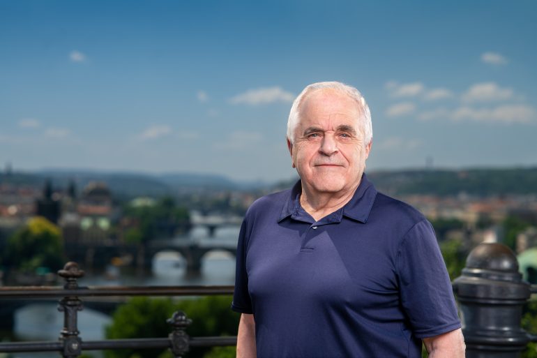 „Báli se, že to Dubčekovi zkazíme.“ Vzpomínky na Pražské jaro, StB a zakázanou novinařinu